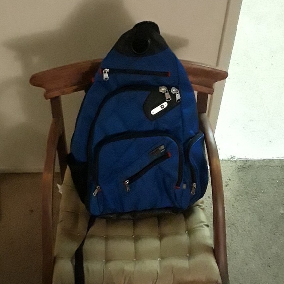 Fūl 'Brick House' Laptop Sling Backpack - Picture 1 of 4